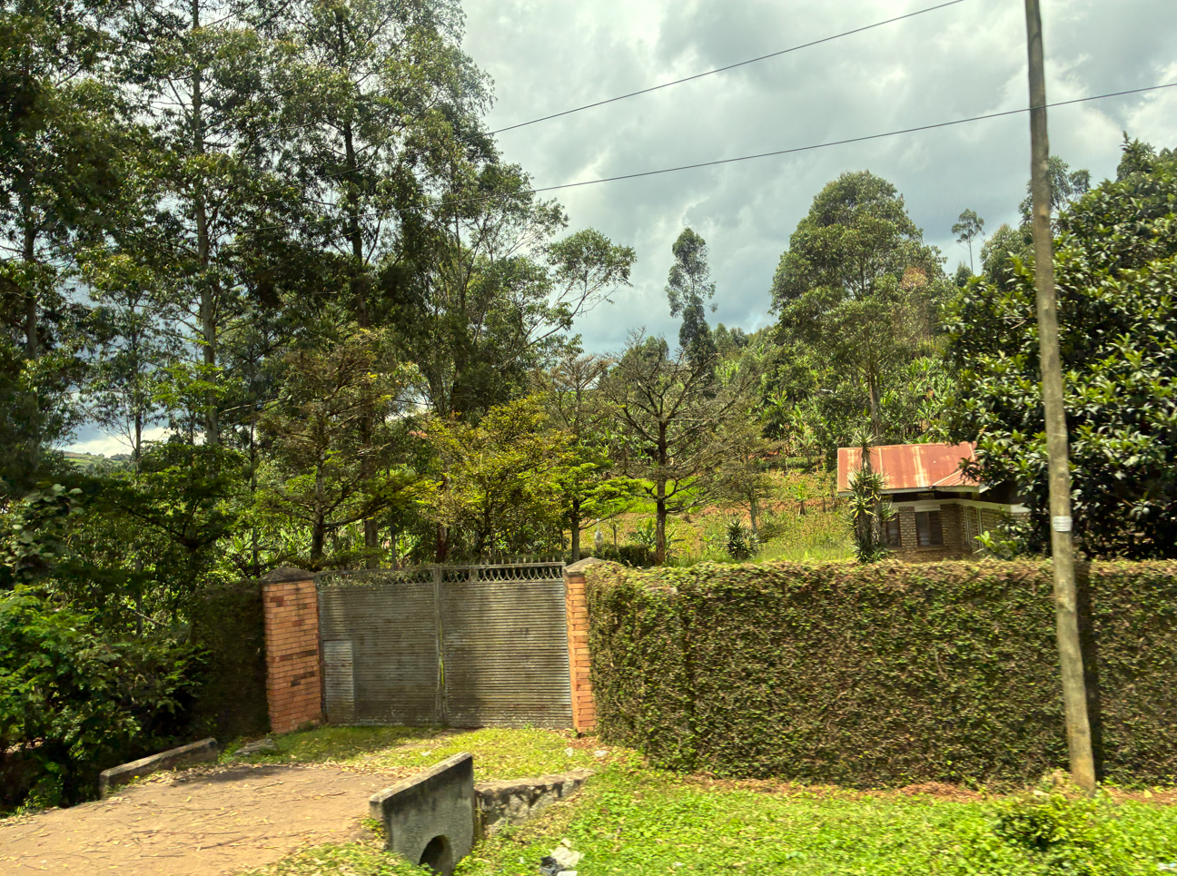 ウガンダ(キガリ→カンパラ)