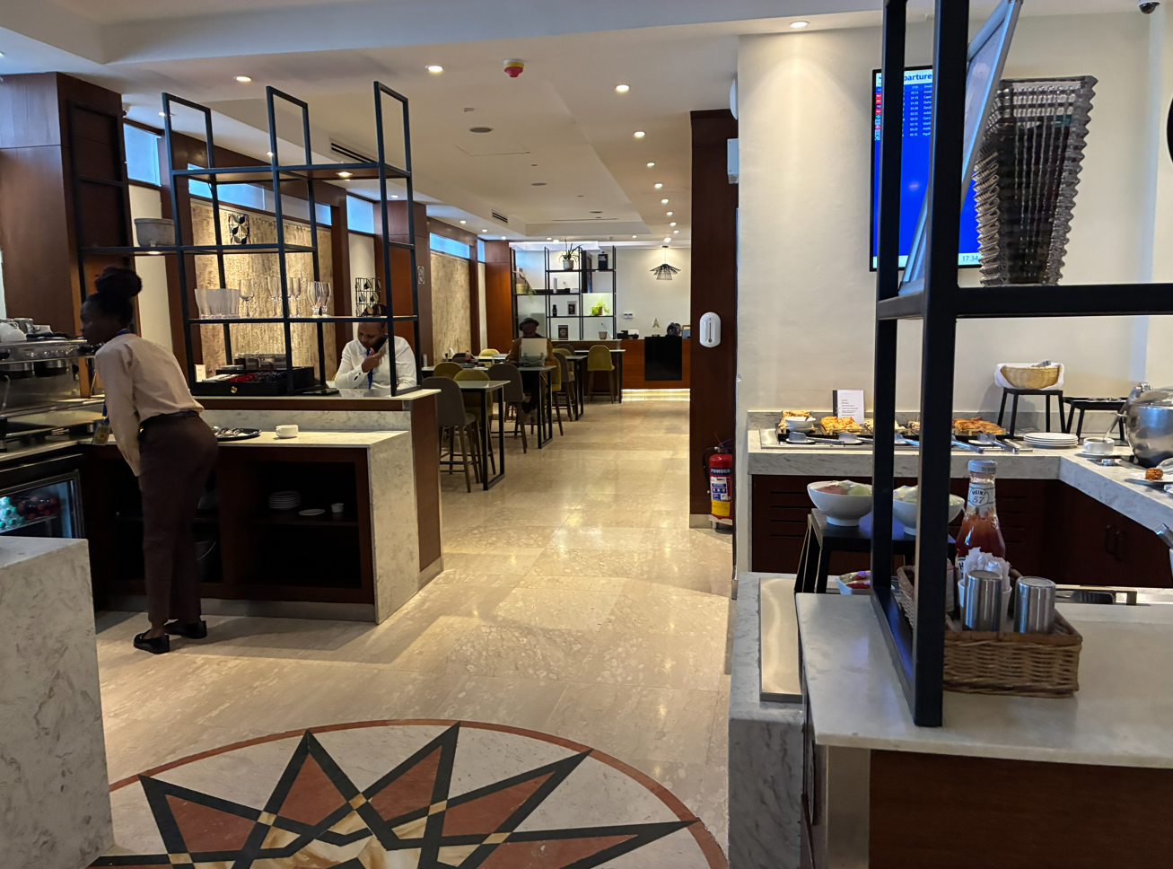 タンザニア(エンテベ→ナイロビ→アルーシャ)